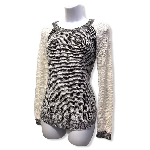 a.n.a Sweaters - A.N.A. | Gray & White Knit Lightweight Sweater